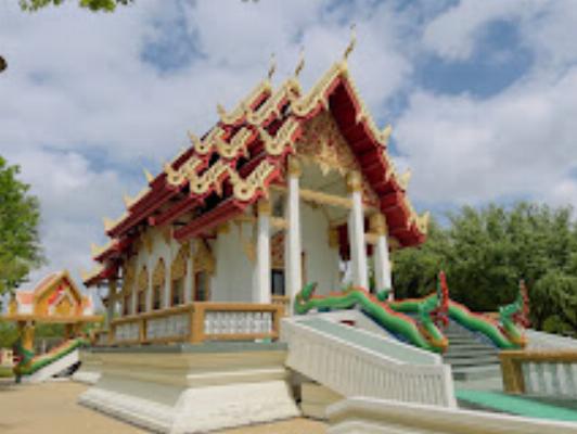 Wat Buddharatanatrai Buddhist Temple1