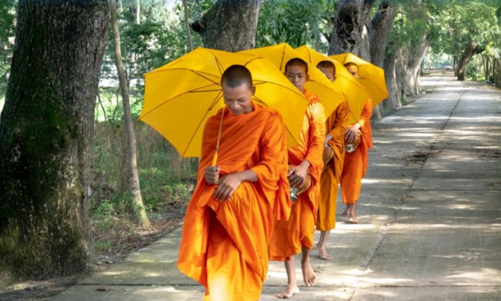 My First Time Experience At a Wat